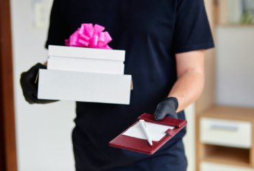 festive Shipping